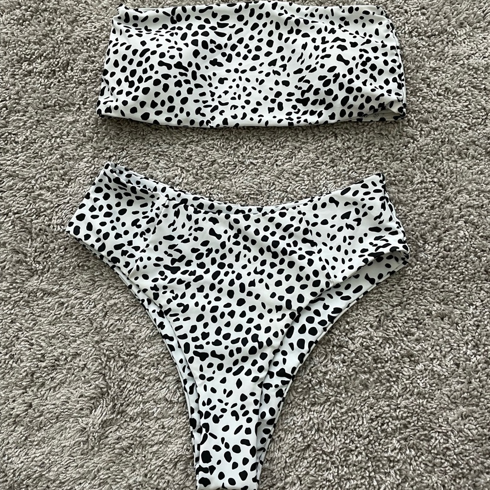 Bandeau Top/ High Rise Cheeky Swim